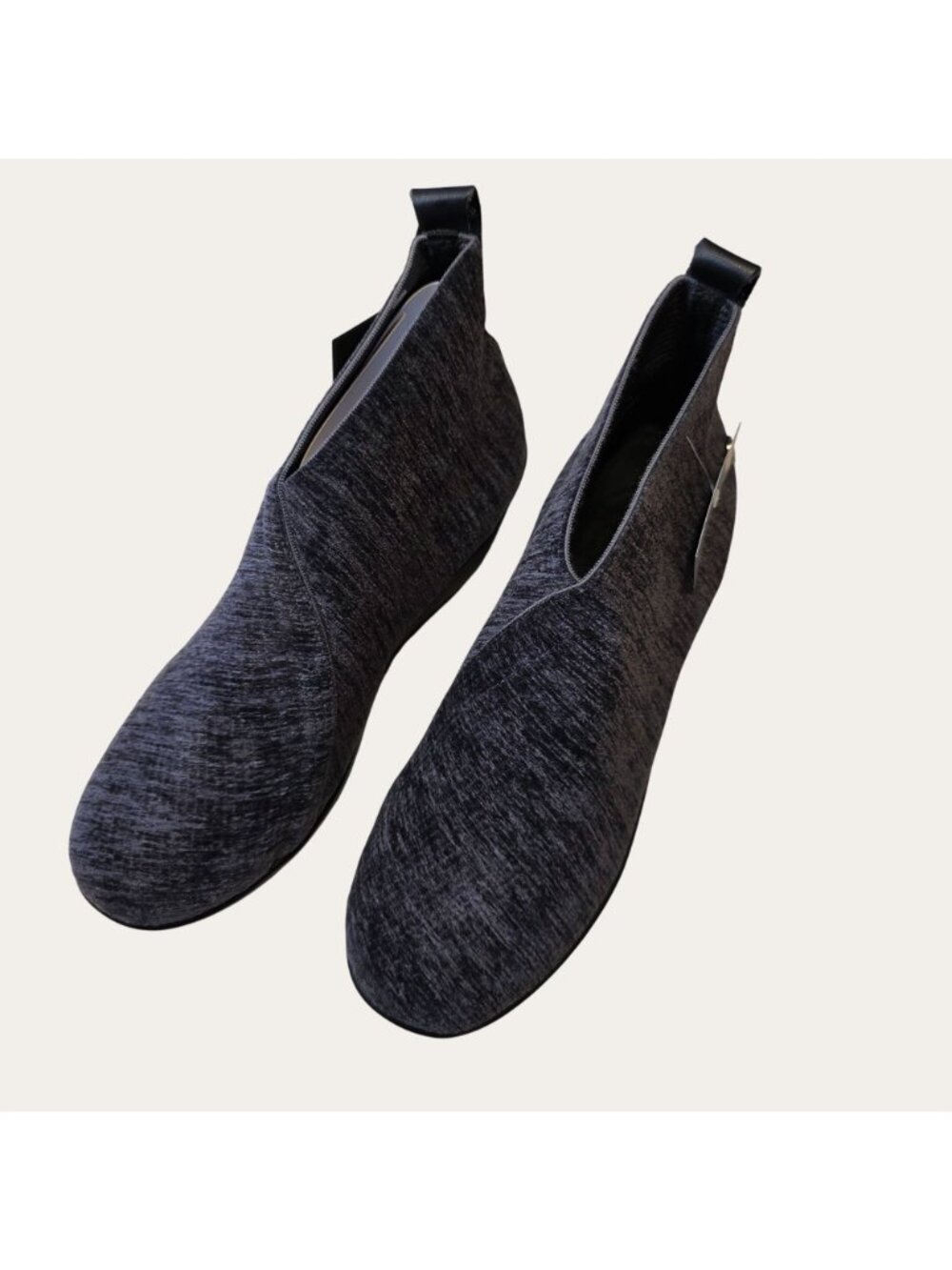 Bernie Mev Sally Women’s Bootie Dark Grey Velvet  NIB 41EU/10US